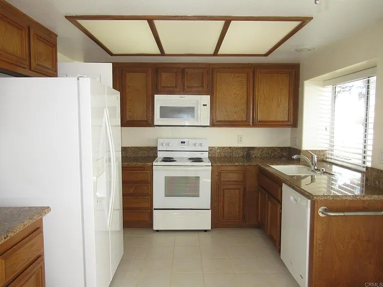 4712 Galicia Way — Photo 9