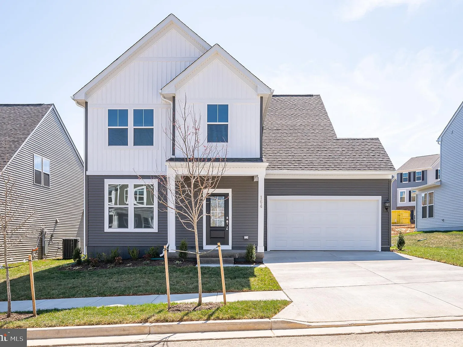 4 bed, 2.5 bath, 2184 sqft, $2,500 — Photo 1