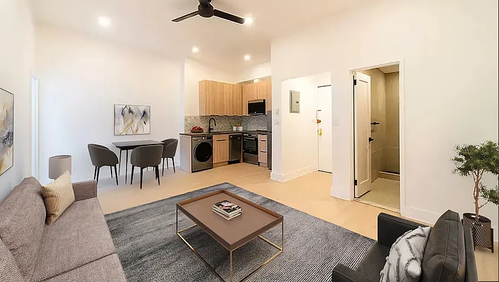 Rented by R New York | media 7