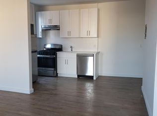 18 Gifford Ave, Jersey City, NJ 07304