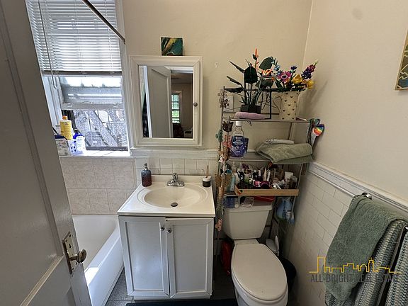 5th image of 309 Allston St APT 4