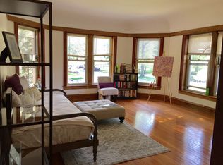 1650 W Sherwin Ave #1, Chicago, IL 60626