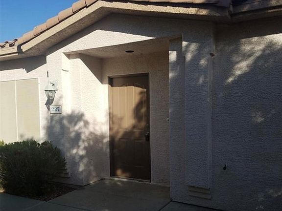 4th image of 227 Big Horn Dr