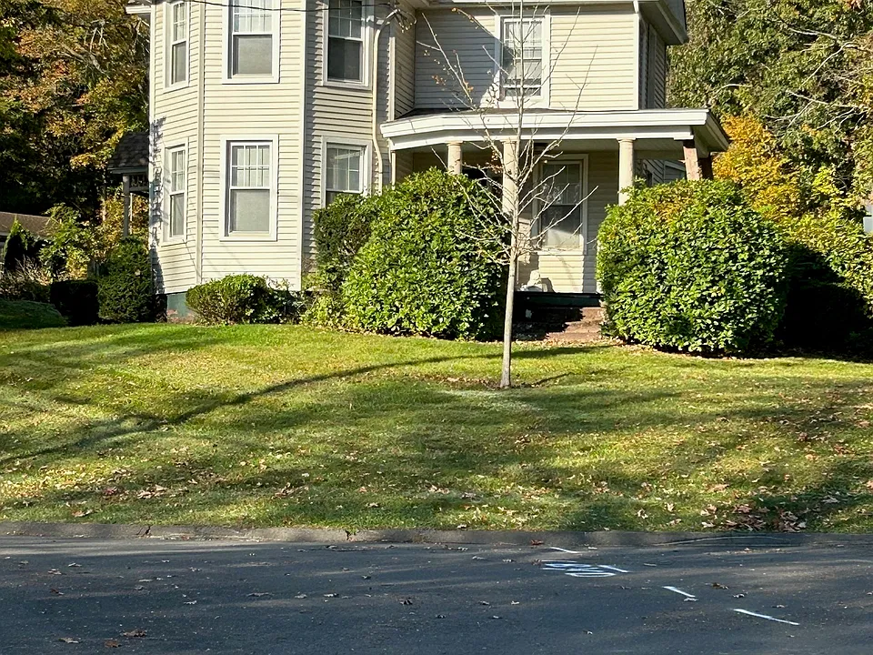 215 Sherman Ave