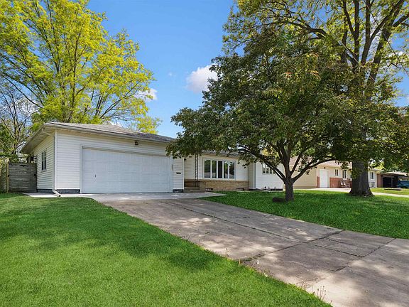 2nd image of 2621 Saratoga Dr