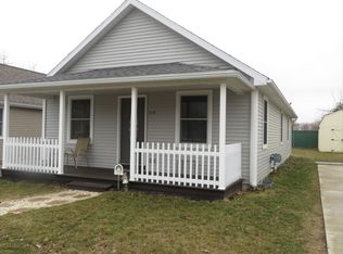 719 Parkwood Ave, Blissfield, MI 49228