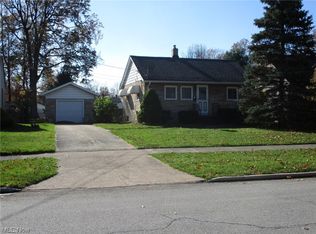 37254 Sharpe Ave, Willoughby, OH 44094