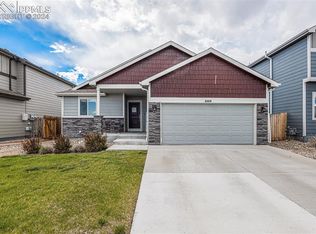 6414 Mountain Dale Dr, Colorado Springs, CO 80927