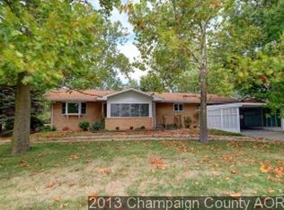 302 E Division St, Fisher, IL