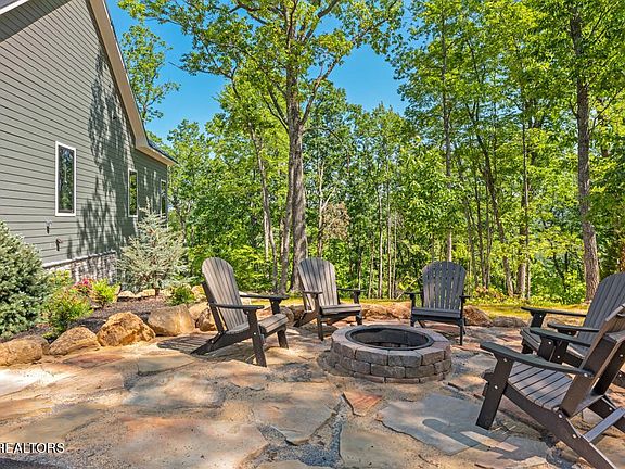 5th image of 2429 Rainbow Falls Ln