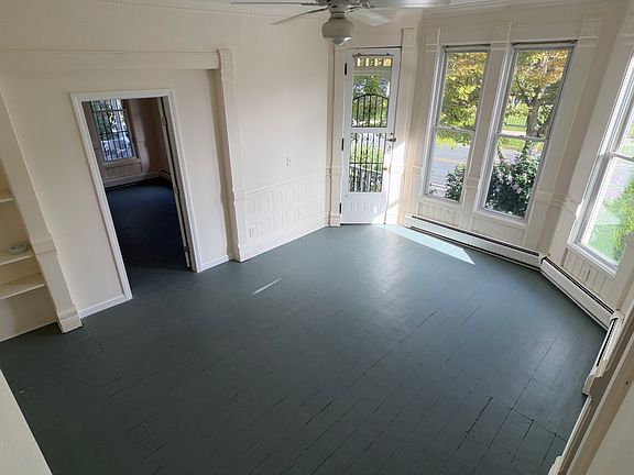 4th image of 36 Pleasant St #1
