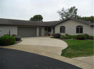 409 6th St, Adams, MN 55909