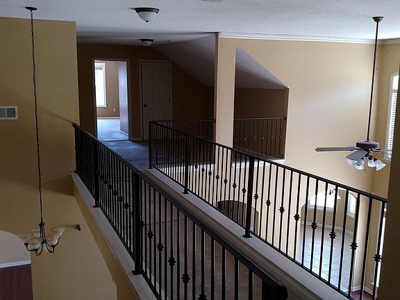 3rd image of 5047 Laurel Lake Dr
