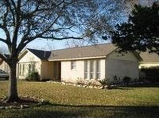 133 Dallas St, Angleton, TX 77515
