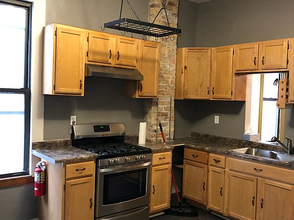 4th image of 2029 W Race Ave #2F