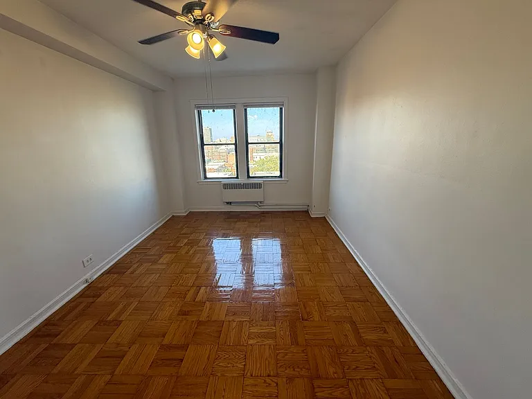 Granville Apartments — Photo 44