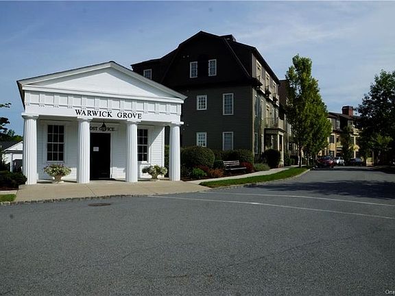 3rd image of 15 Cropsey St APT 2C
