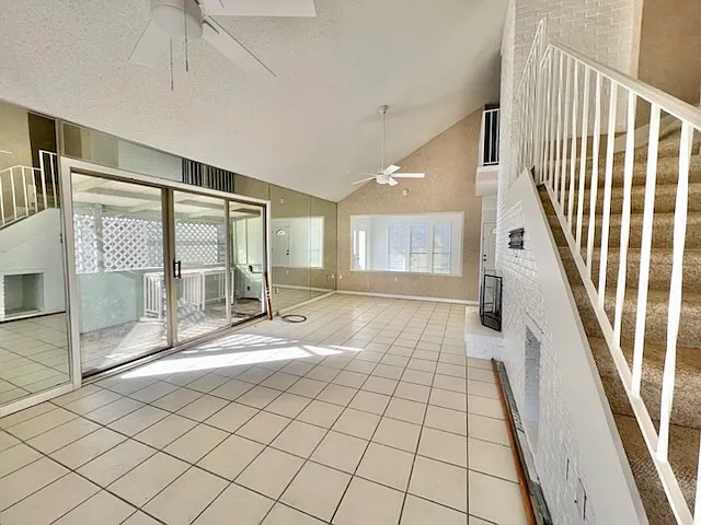 28 Solar St — Photo 2