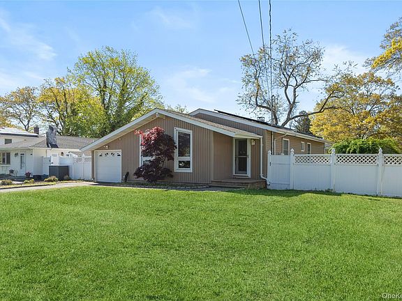 2nd image of 82 Robinwood Drive