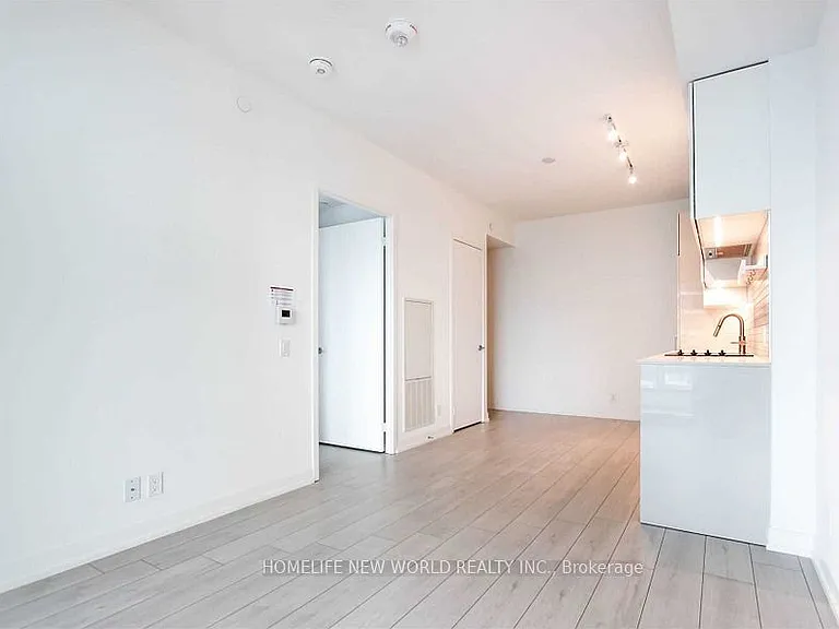 950 Portage Pkwy #4811 — Photo 4