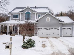 2920 Mayowood Common Cir SW, Rochester, MN 55902