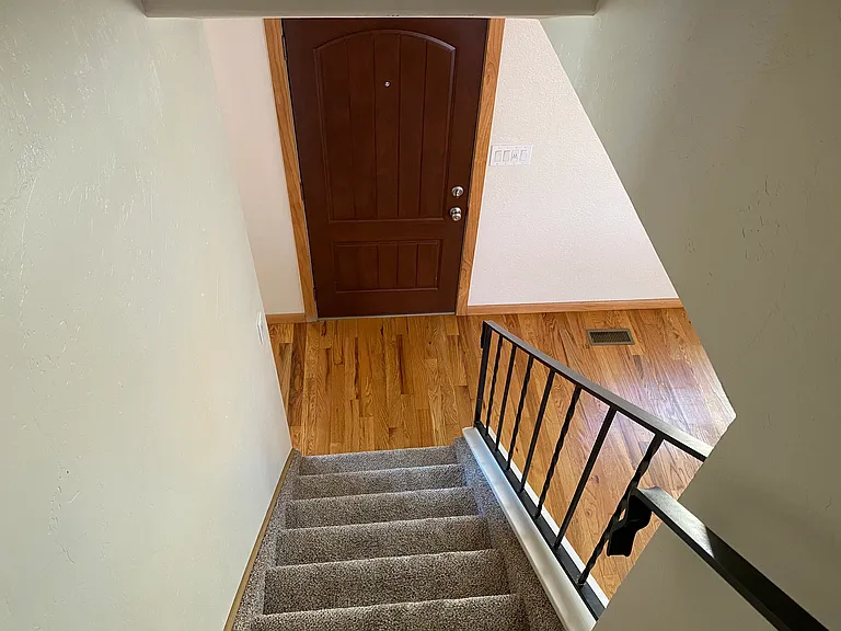 618 1/2 W Indian Creek Dr — Photo 18