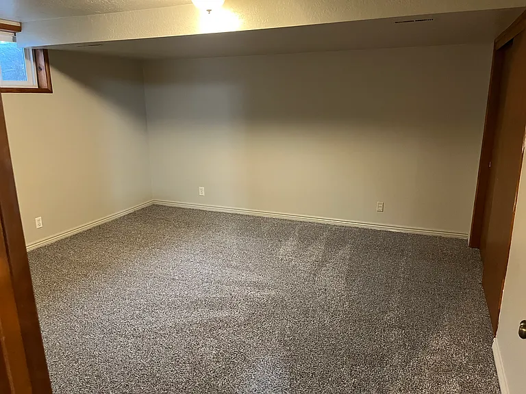 193 Crestview Dr — Photo 10