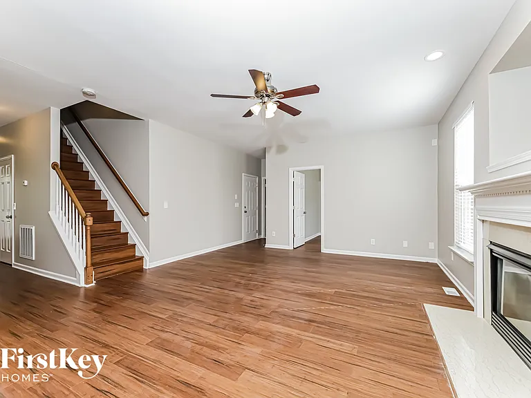 6221 Elderbush Dr — Photo 2