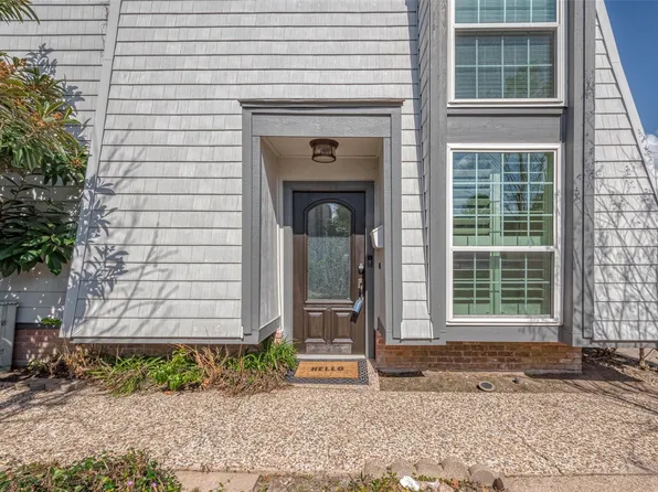 10189 Beekman Place Dr, Houston, TX 77043