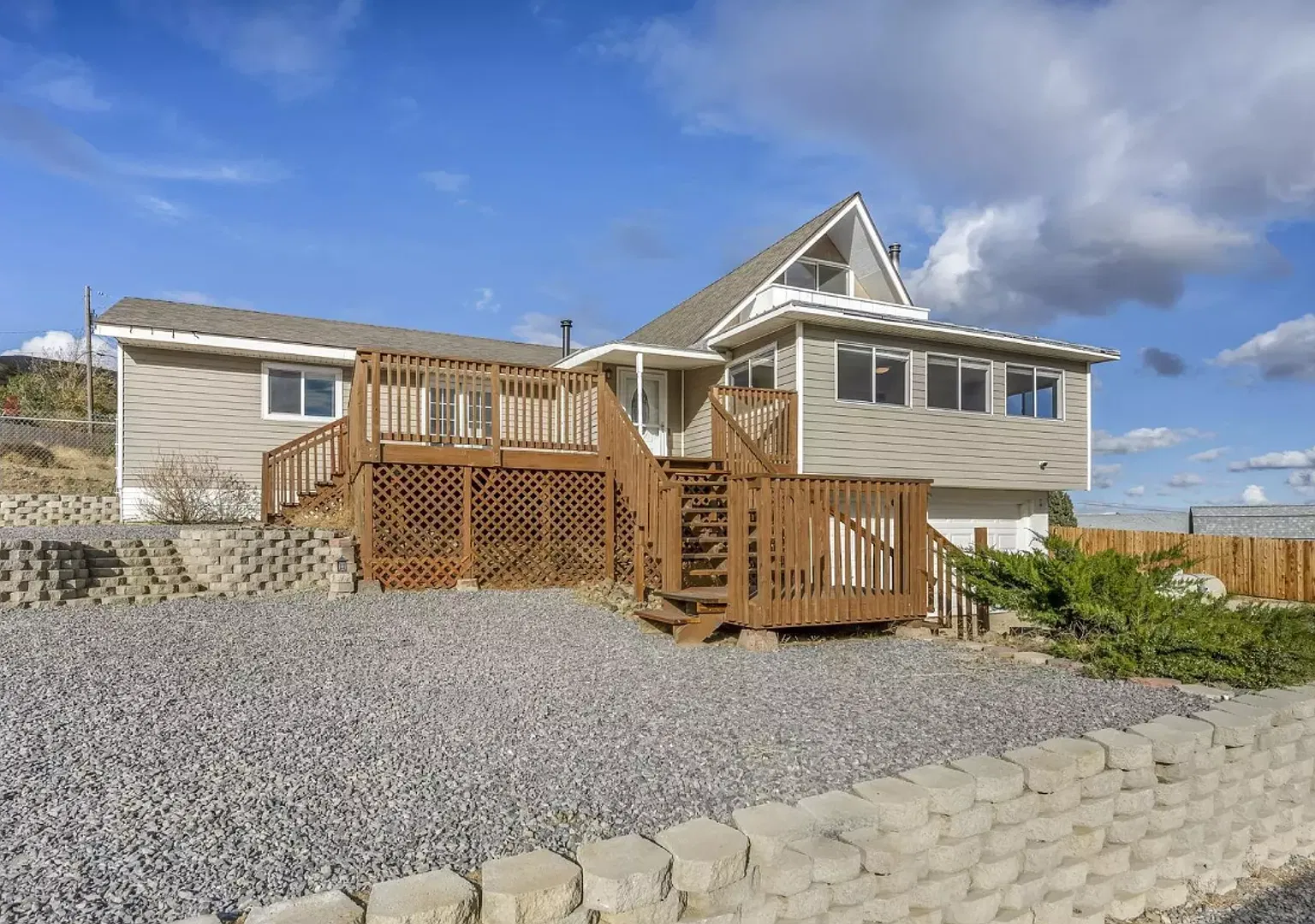 Charming 3-Bedroom Home in Mound House with RV Parking and Horse-Friendly Property — Photo 1