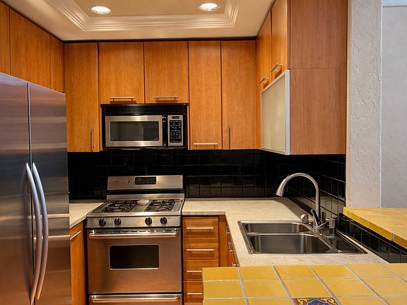 2nd image of 7037 La Tijera Blvd APT A201