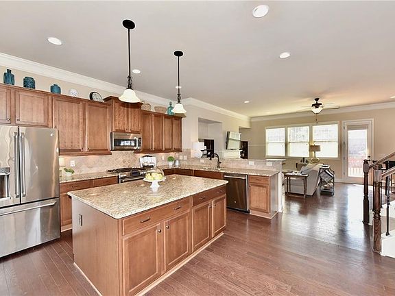 4th image of this home