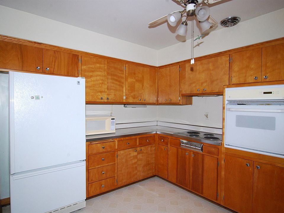 1st image of 20038 S Kohlwood Dr
