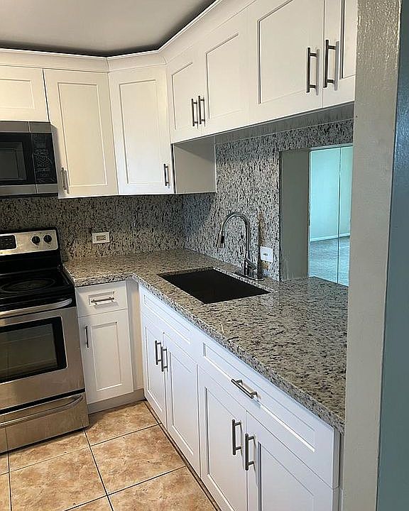 1st image of 443 NE 195th St APT 441