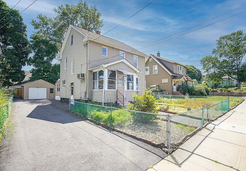 1st image of 64 Ridgewood Ave