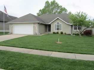 333 Melaleuca Dr, Springfield, MO 65809