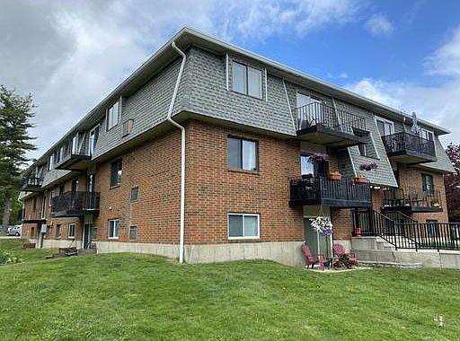 1st image of 176 Maple Ave APT 6-36