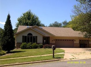 441 Larkspur Ln E, Onalaska, WI 54650