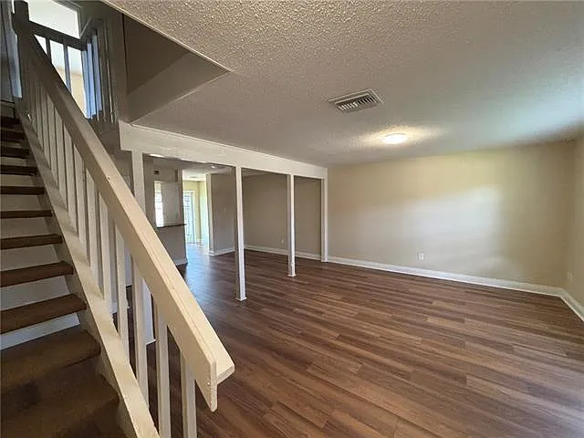 2332 Oxford Pl — Photo 14
