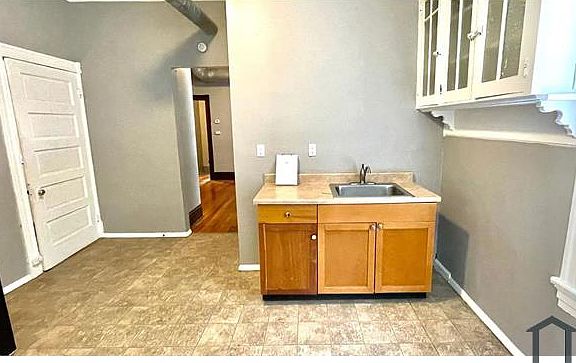 3rd image of 4643 Louisiana Ave #2F