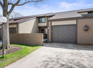 4442 Habersham Ln S, Cleveland, OH 44143