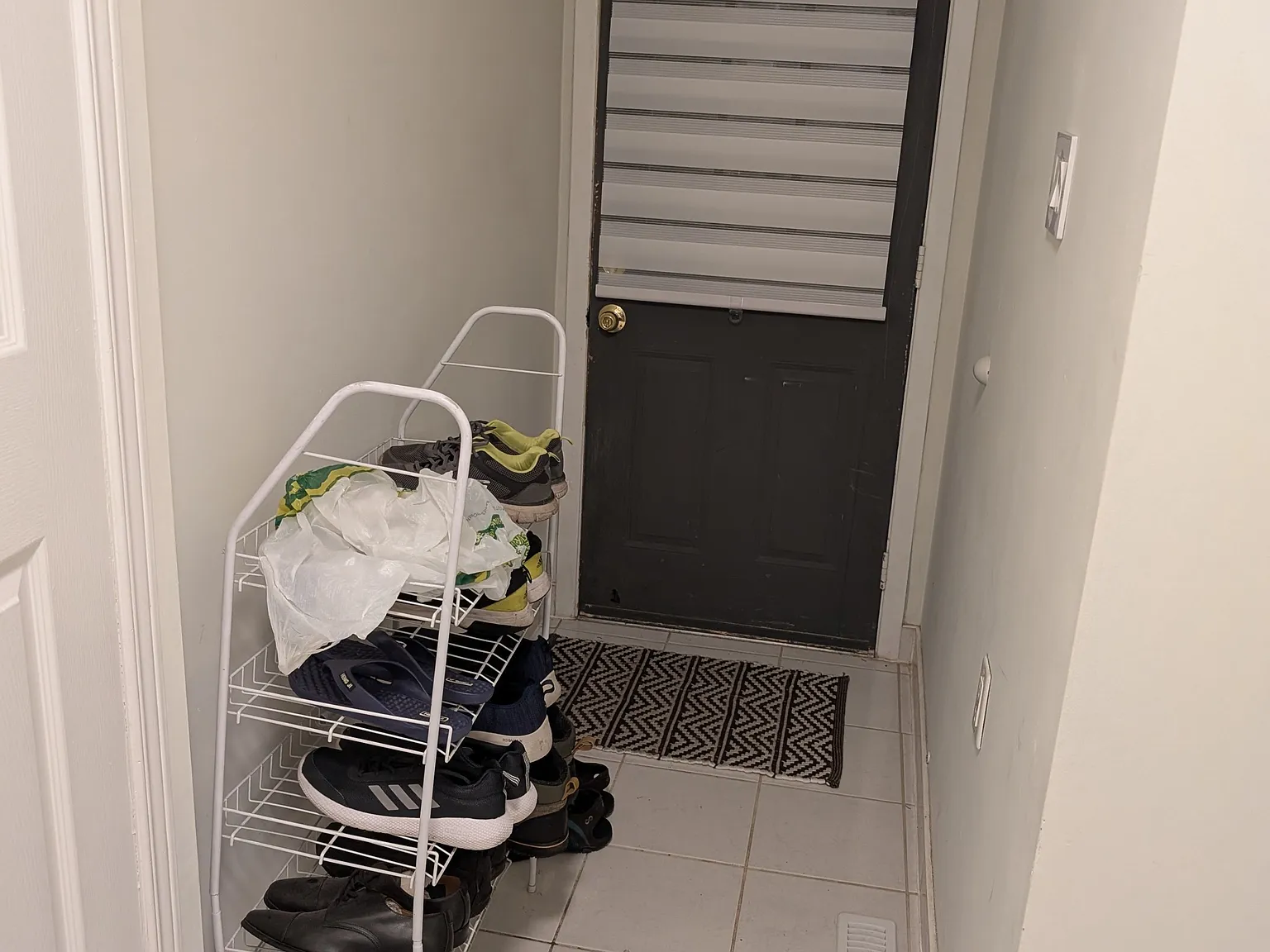 1 bed, $900 — Photo 1