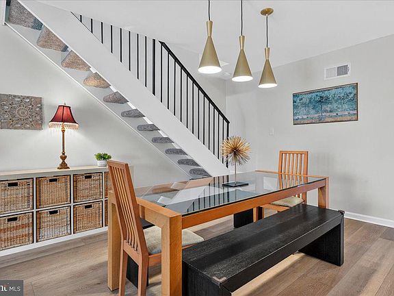 3rd image of 435 Westridge Dr #106