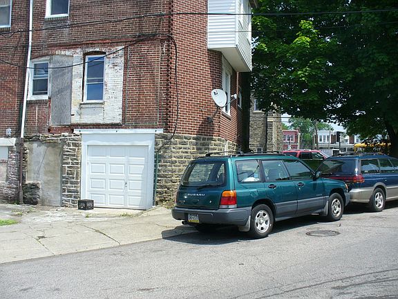 Rear Garage