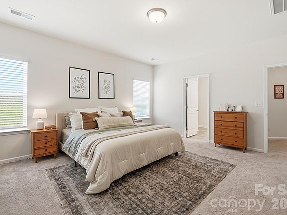 5th image of 6023 Busch Way