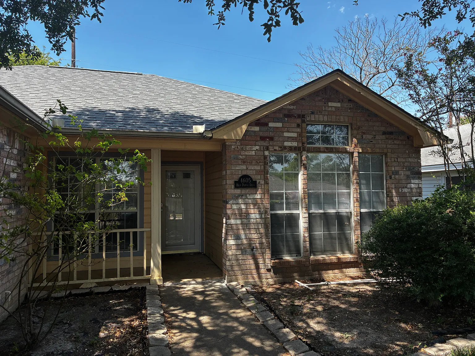 3 bed, 1265 sqft, $1,650 — Photo 3