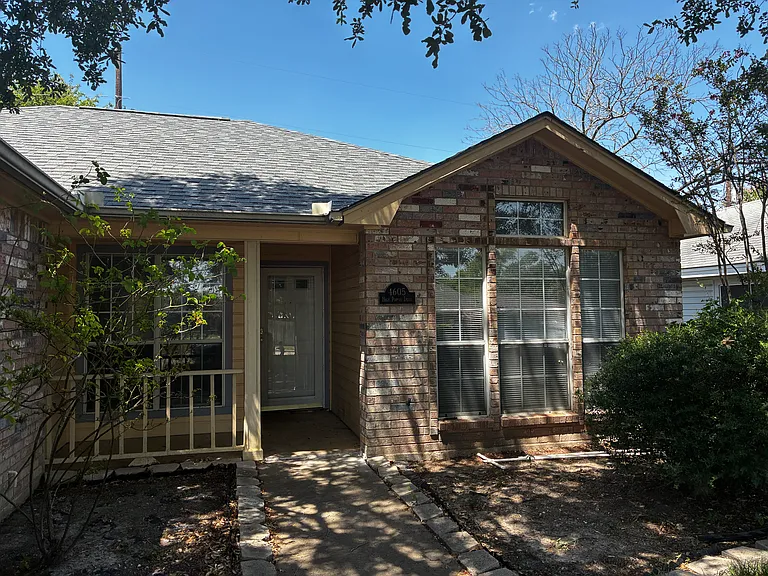 4605 High Pointe Dr — Photo 3