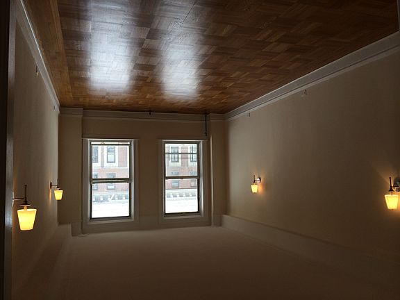4th image of 910 W End Ave APT 15B