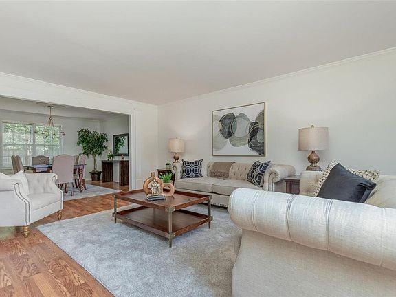 4th image of 931 Camargo Dr