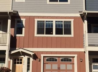 270 Cherry Bark Ln, Medford, OR 97501